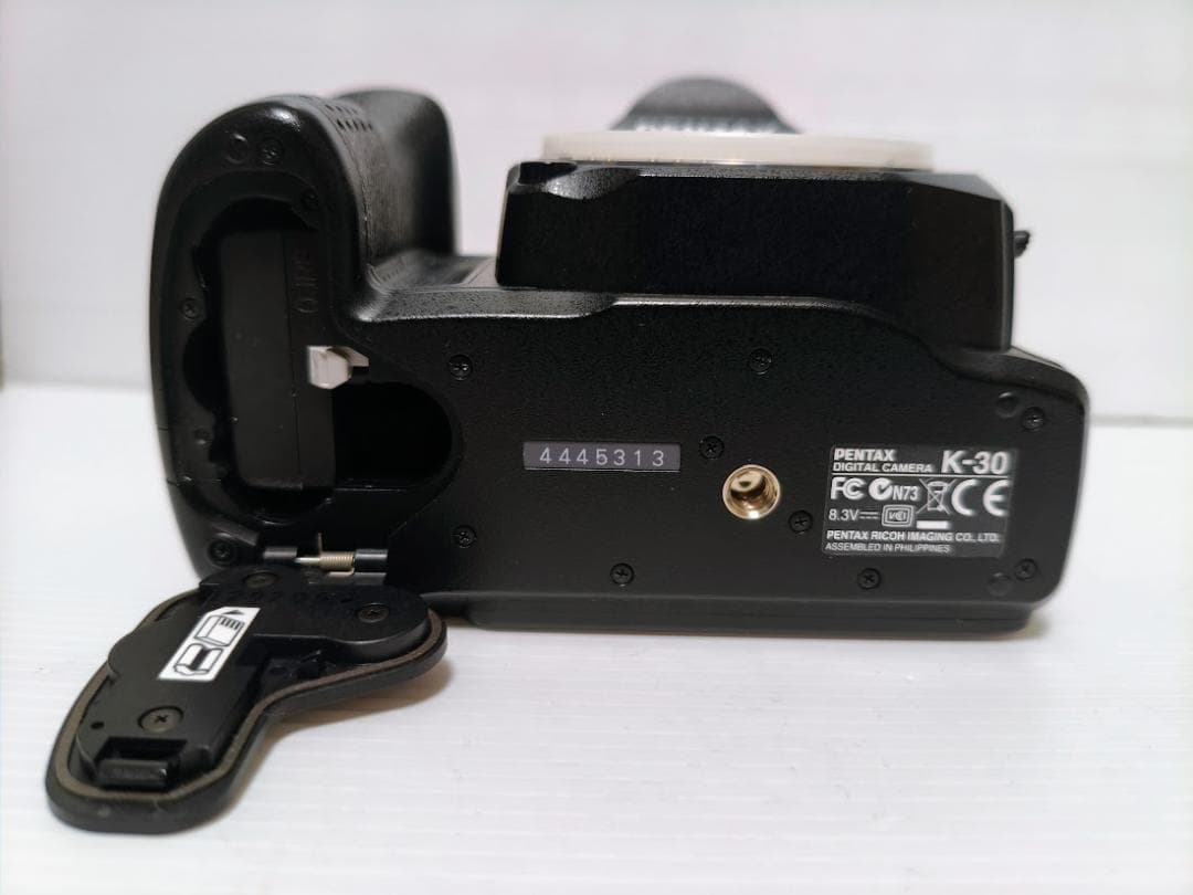 【黒死病修理済】【内臓電池交換済】PENTAX K-30 箱付（9,836枚）