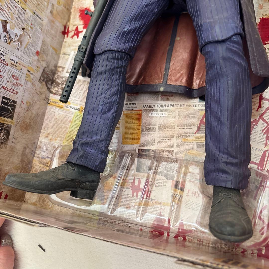 バットマン ダークナイト ジョーカー1/4のビッグスケールアクションフィギュア