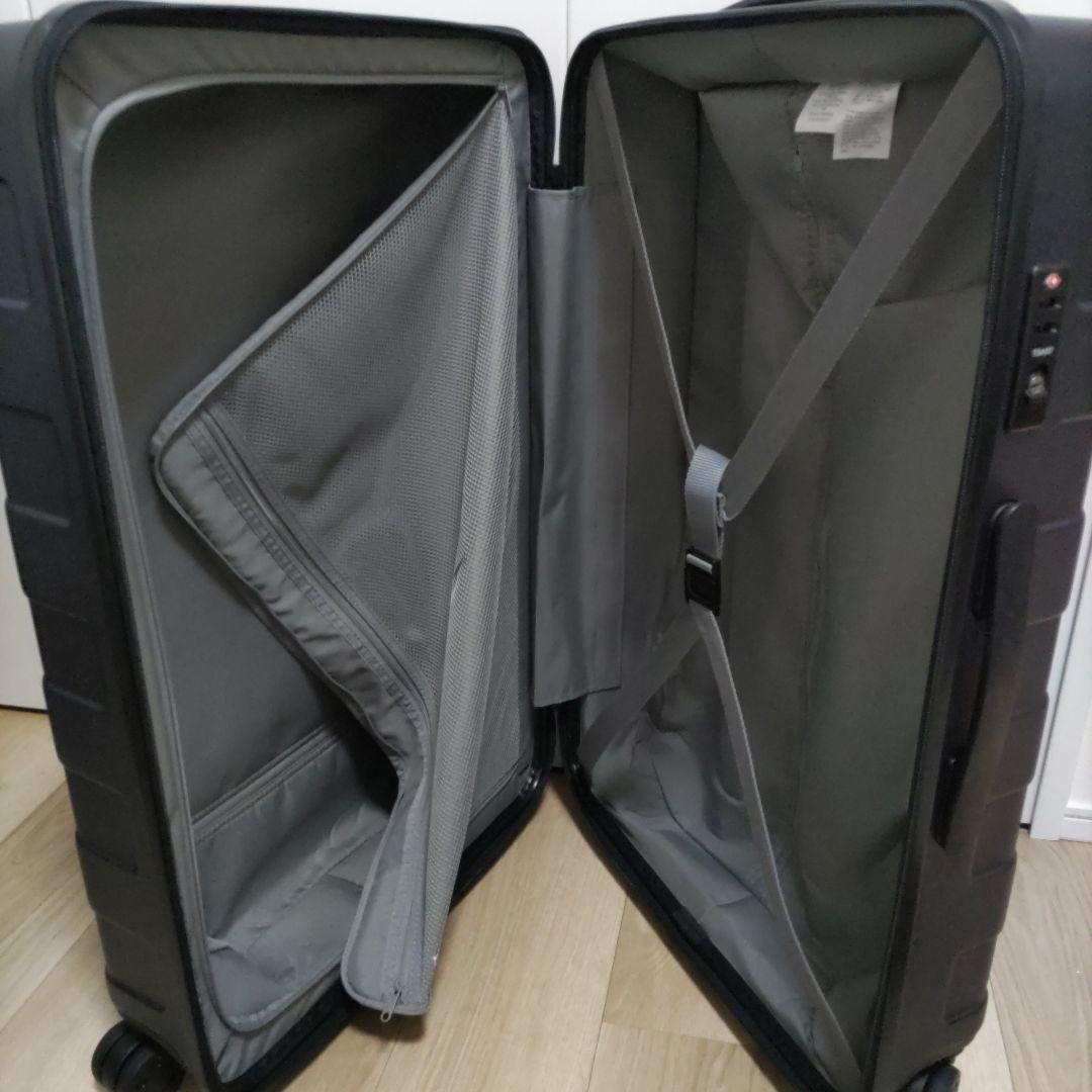 無印ストッパー付きハードキャリー６２Ｌ