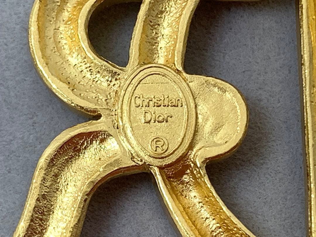 DIOR ディオール ブローチ ストーン アクセサリー ロゴ エンブレム