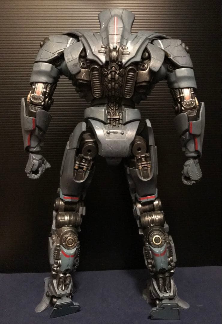 NECA『 パシフィックリム 』ジプシー・デンジャー 18インチDXフィギュア