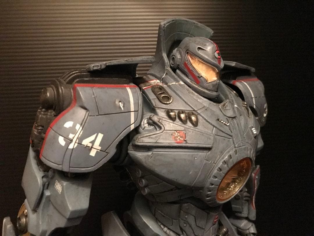 NECA『 パシフィックリム 』ジプシー・デンジャー 18インチDXフィギュア