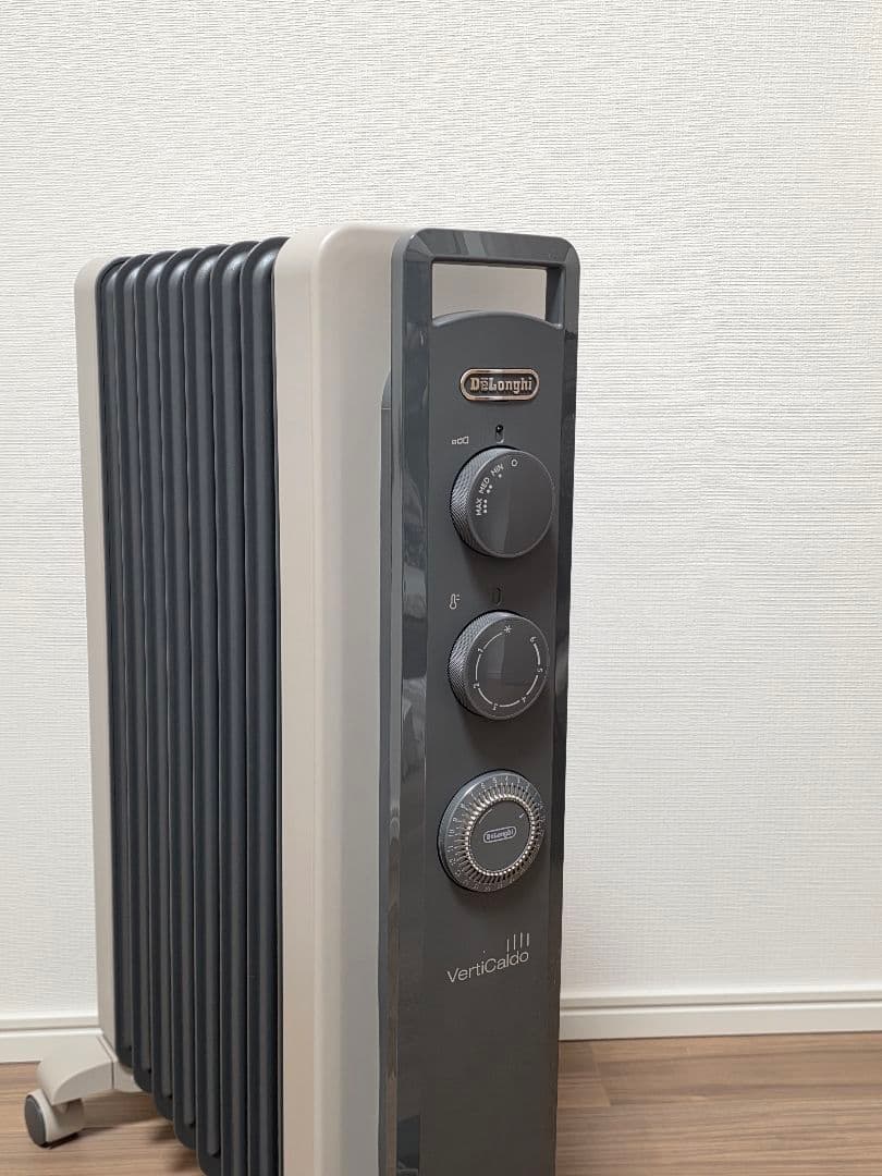 デロンギ ヴェルティカルド オイルヒーター RHJ21FO812-GY