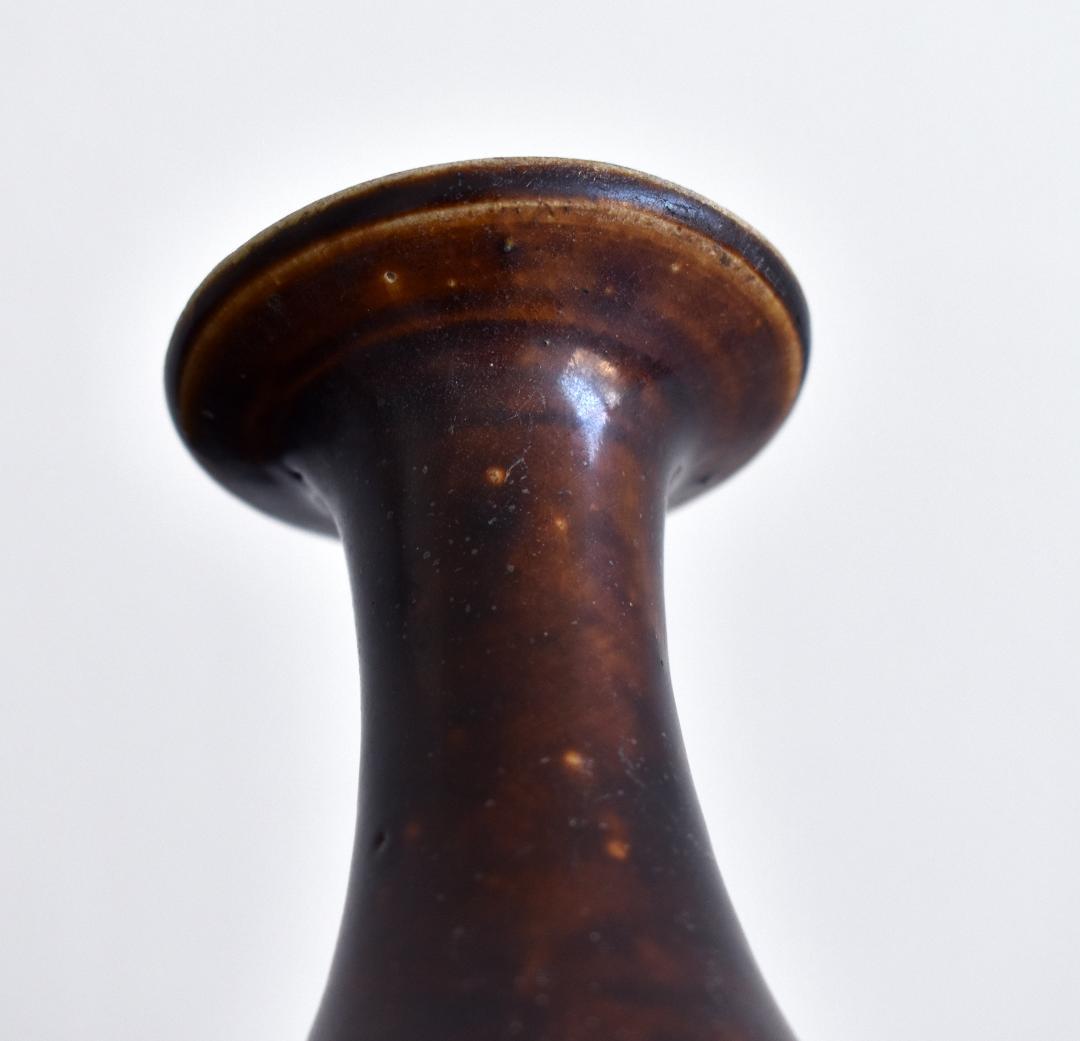 18世紀 壷屋焼 琉球古陶 褐釉台付瓶 飴釉瓶子 ビンシー 無疵