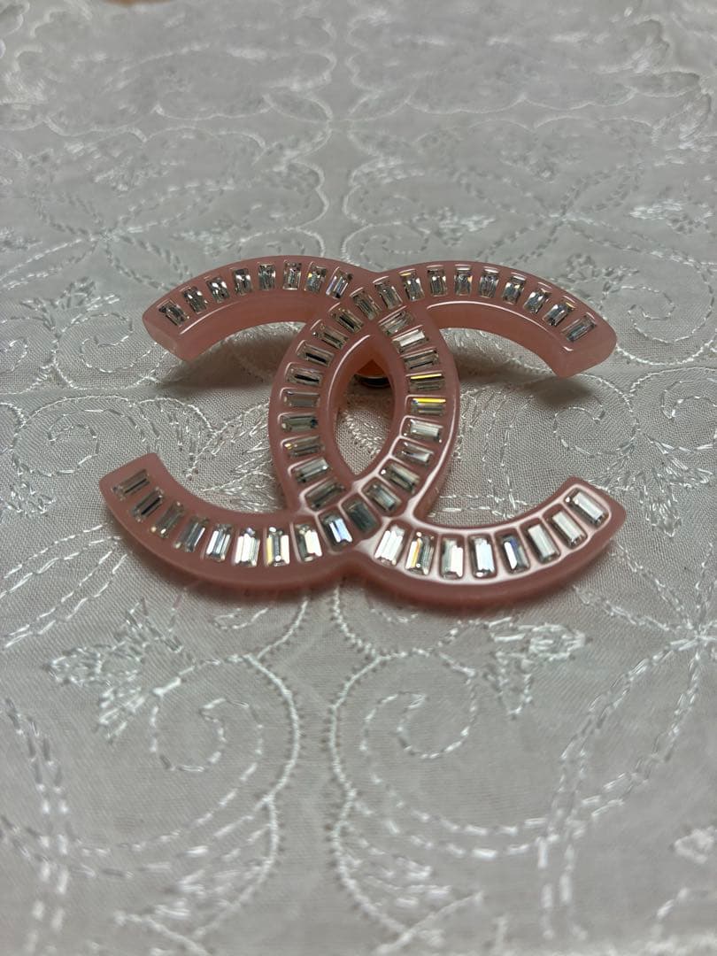 CHANEL ダブルCロゴ ブローチ ピンク