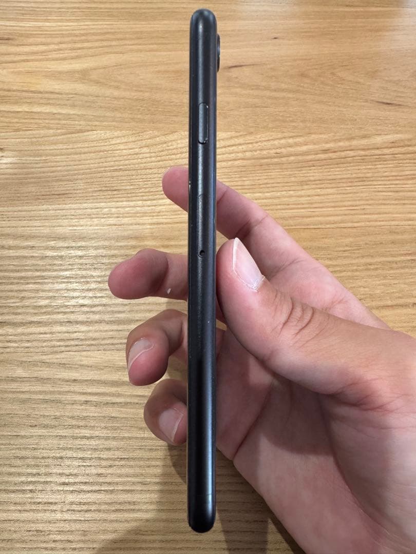 iPhoneSE2 シンガポール版（技適あり） 256GB