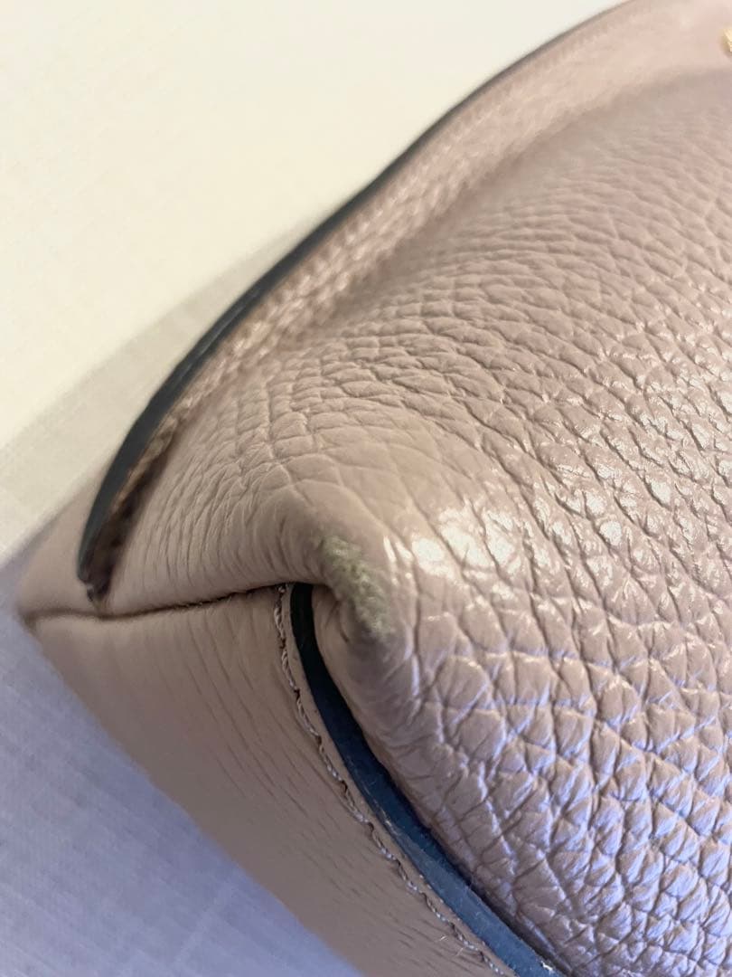 GIANNI CHIARINIベージュ レザー バケットバッグ