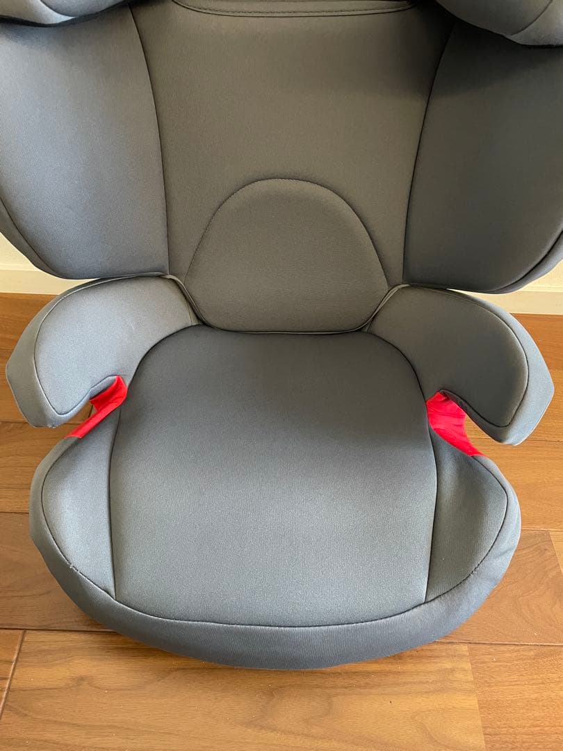 cbx AURA-FIX アウラフィックス　車用チャイルドシート グレー