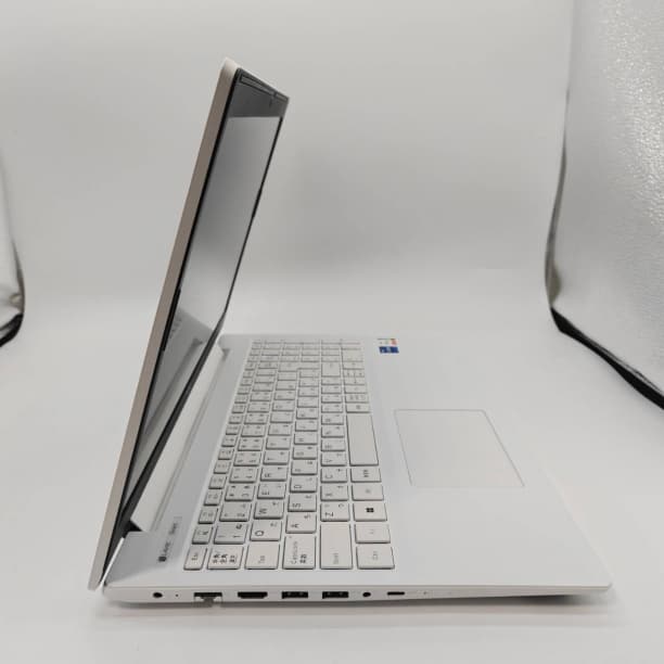第11世代 i7 バッテリ◎ フルHD 15 NEC SSD512GB オフィス