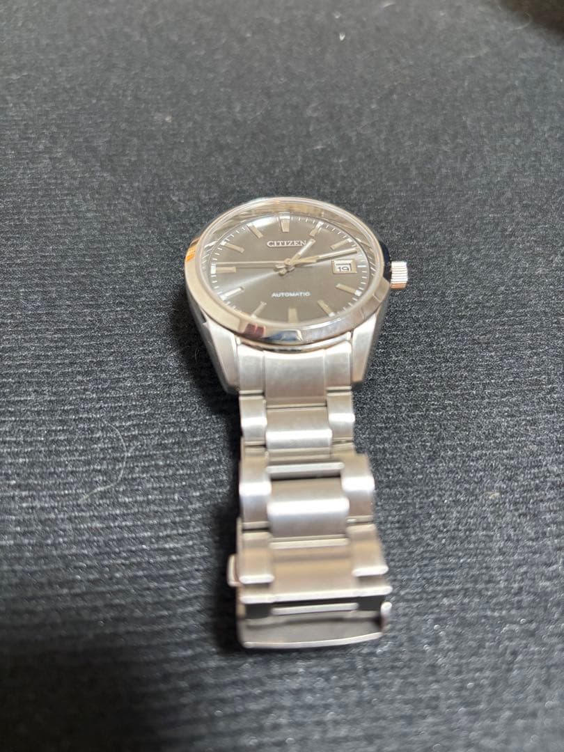 CITIZEN 自動巻き時計 グレー NB1050-59H