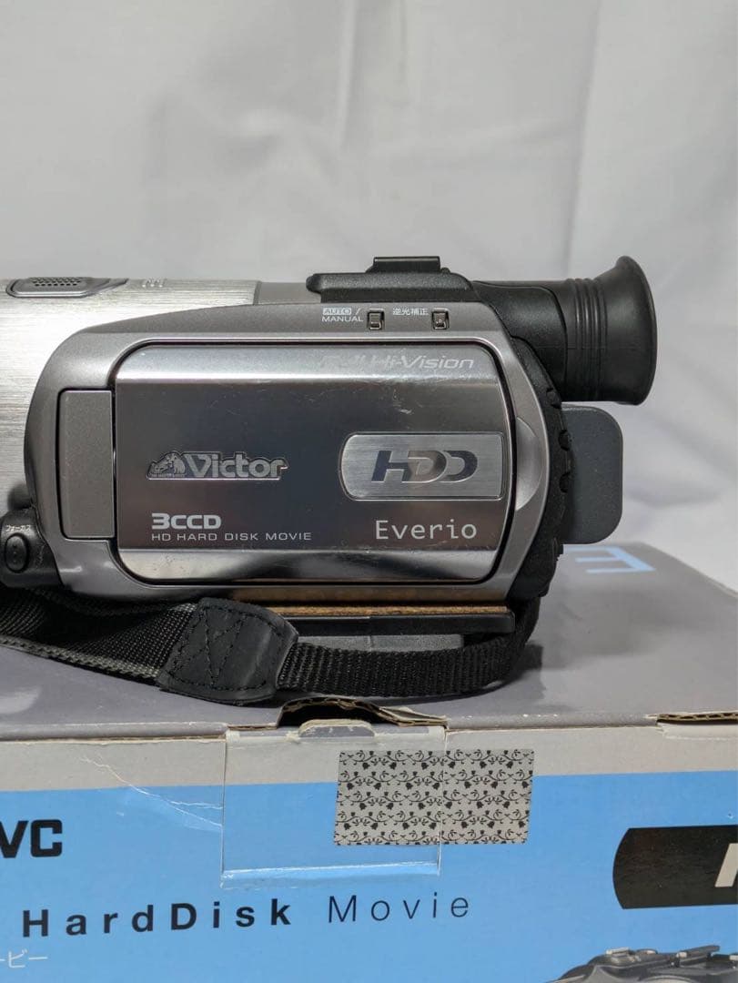 Victor Everio HDビデオカメラ 未使用の付属品多数　説明書、箱付き