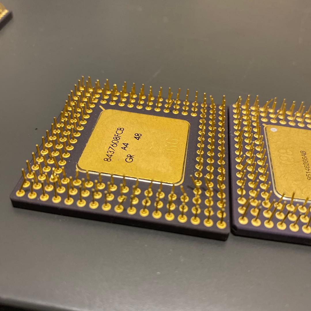 レトロ　CPU Intel i486DX2