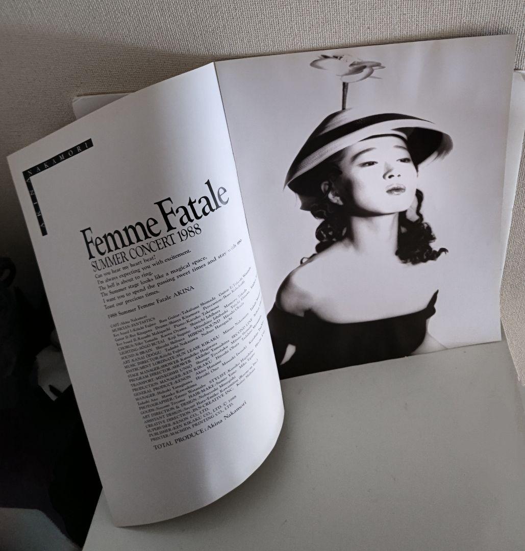 中森明菜 1998 コンサートツアー「ファム・ファタール」パンフレットぬ