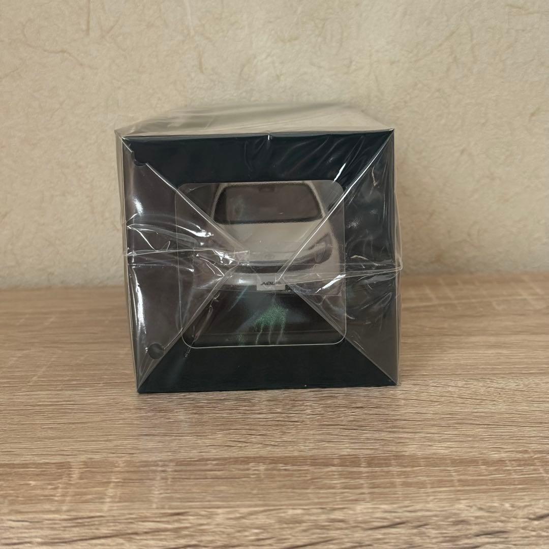 【非売品】トヨタ 新型アクア プラチナホワイトパールマイカ 1/30ミニカー