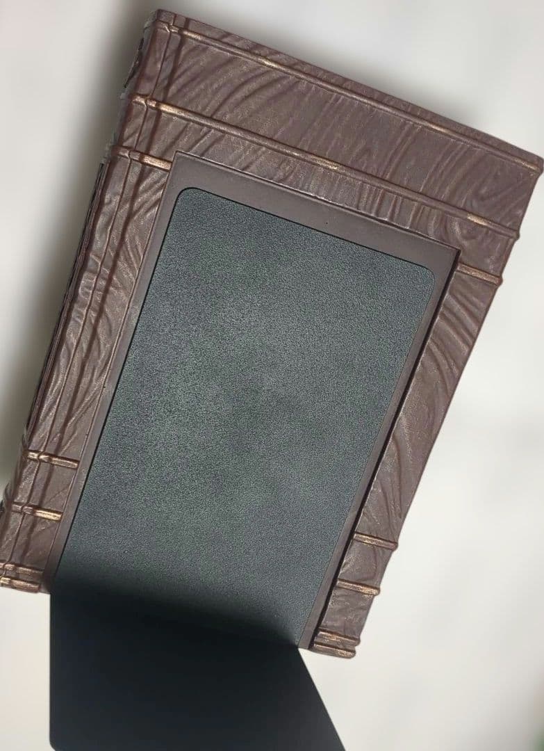 となりのトトロ　ブックスタンド　マックロクロスケででおいで