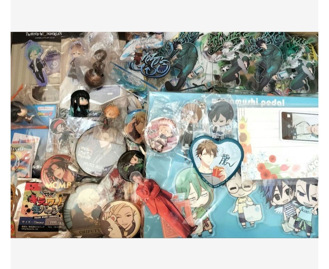 大量 まとめ売り ノンジャンル 紙類 ミニフィギュア ぬいぐるみ 1200