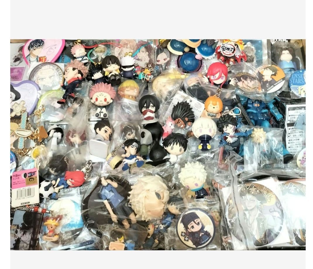 大量 まとめ売り ノンジャンル 紙類 ミニフィギュア ぬいぐるみ 1200