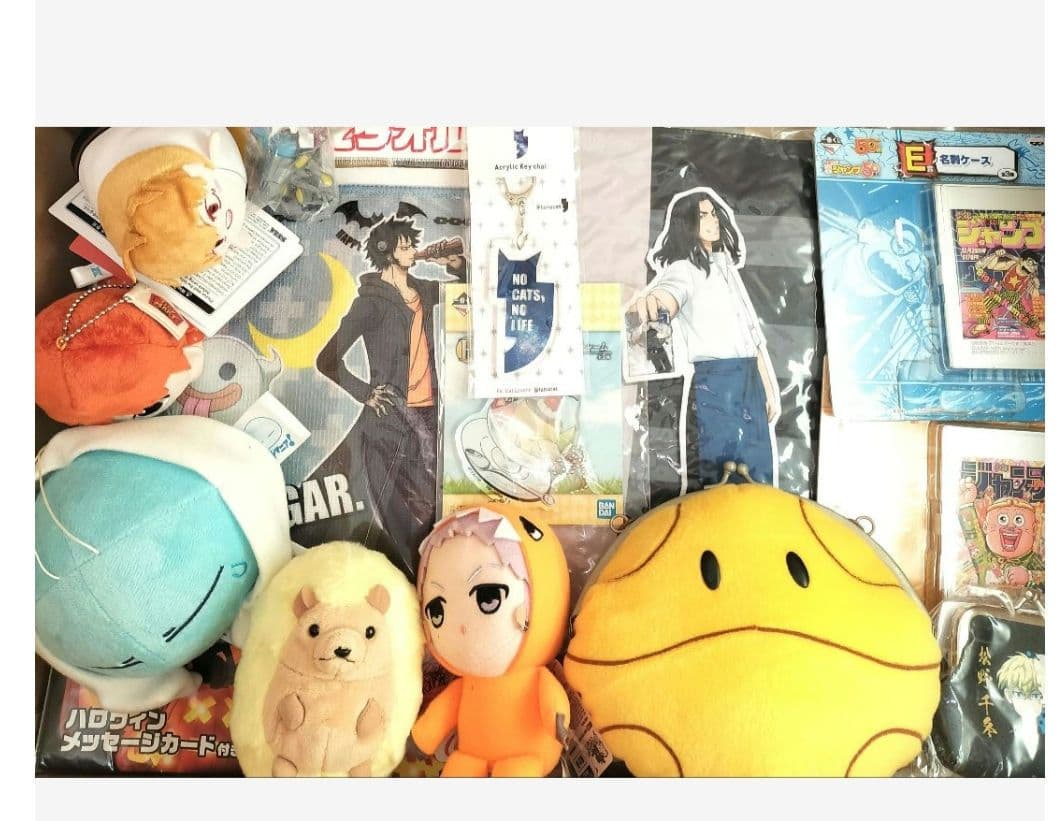 大量 まとめ売り ノンジャンル 紙類 ミニフィギュア ぬいぐるみ 1200