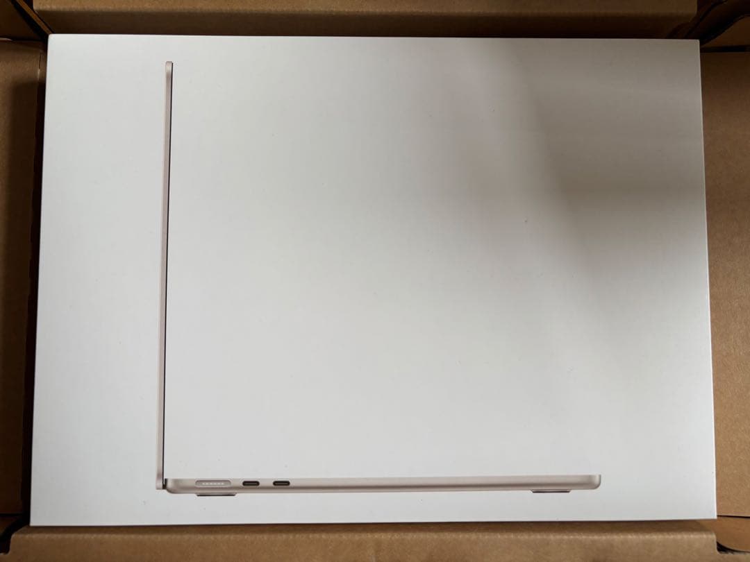 Apple MacBookAir 13インチ スターライト M2