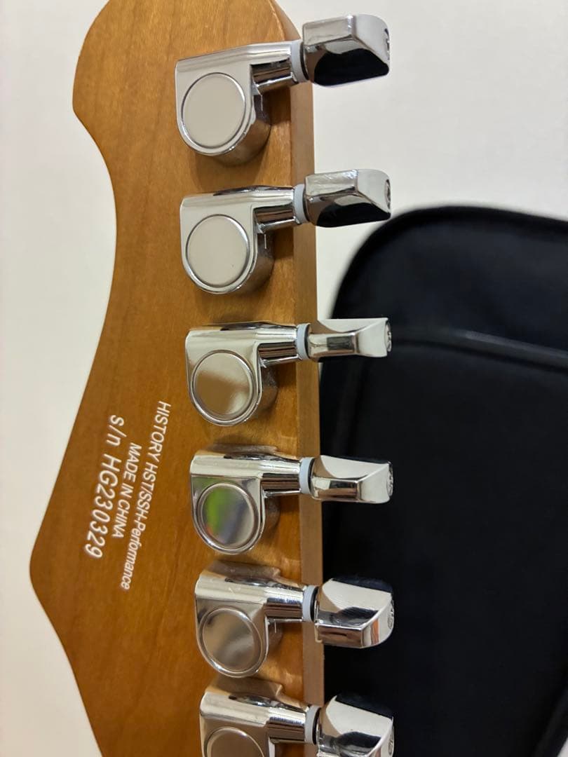 HISTORY HST/SSH-Performance ホワイト 弦は新品交換済