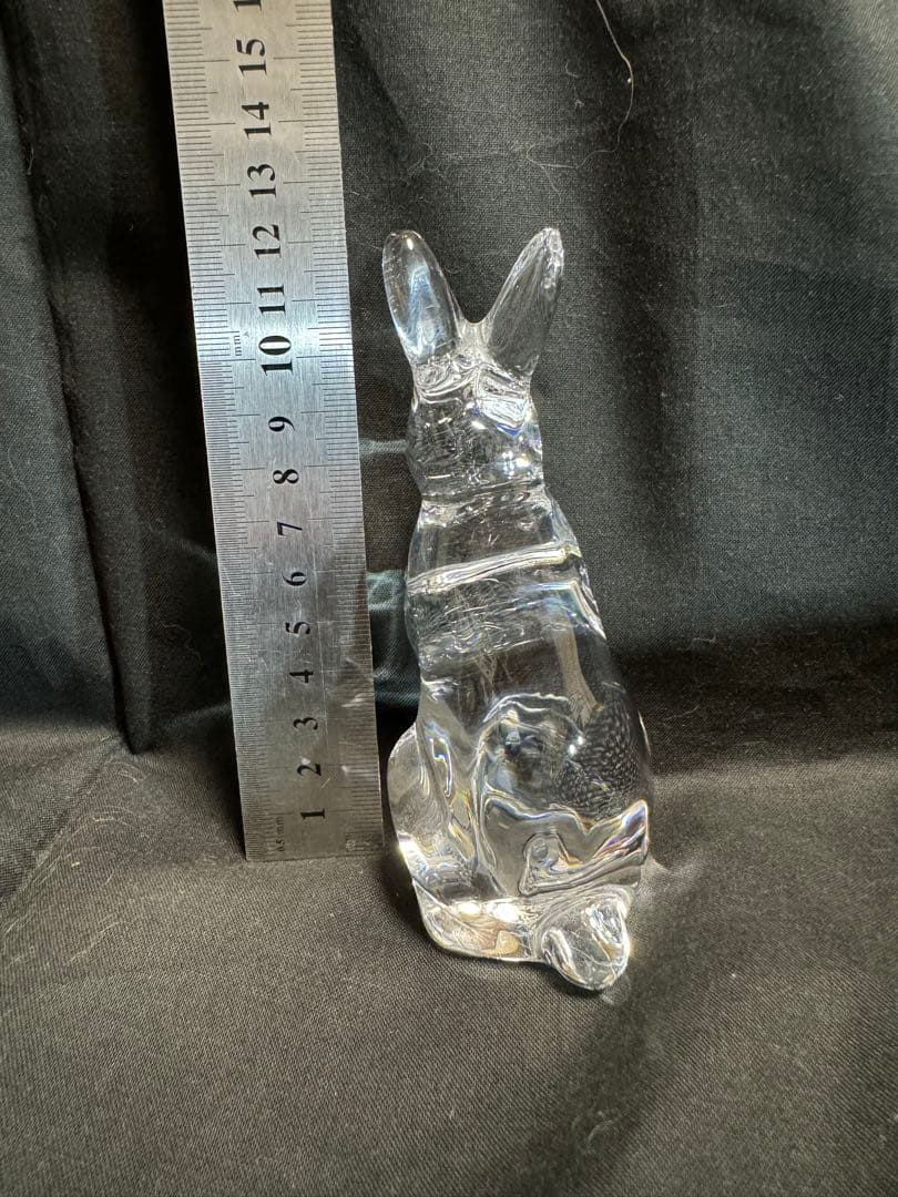 バカラ ウサギの置物