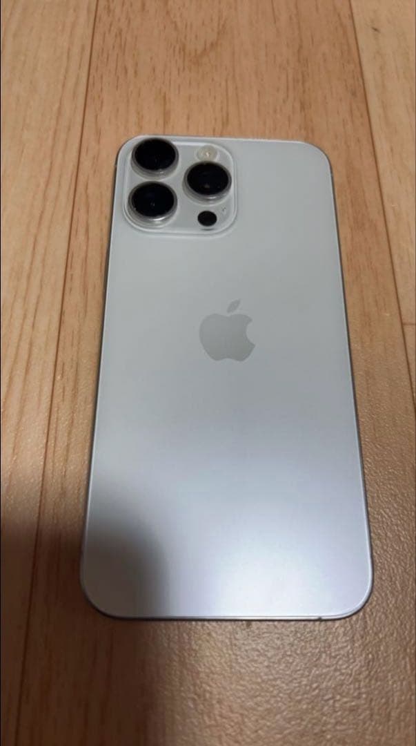 最終値下げ‼️iPhone15ProMaxホワイトチタニウム256GB