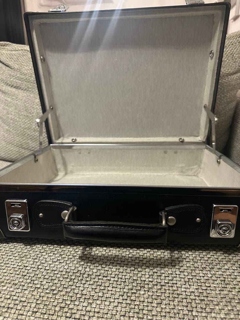 グローブトロッター⭐️ブラック‼️アタッシュケース‼️破格⭐️定価250,000円
