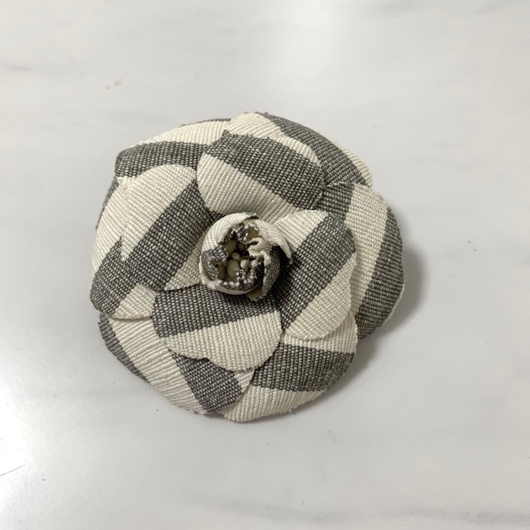 ヴィンテージシャネル　ボーダーストライプ　カメリアブローチ　コサージュ