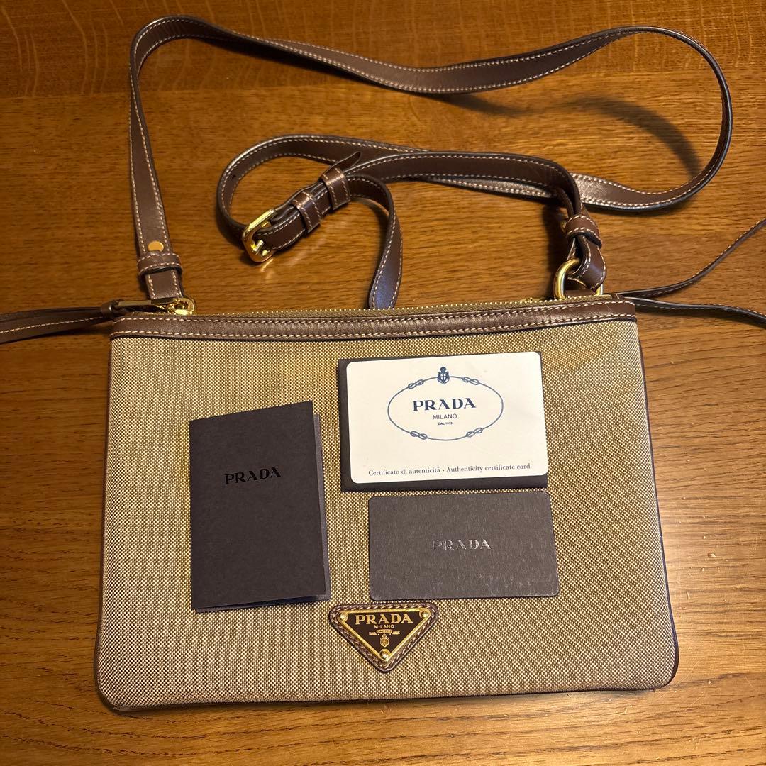 PRADA ショルダーバッグ ベージュ