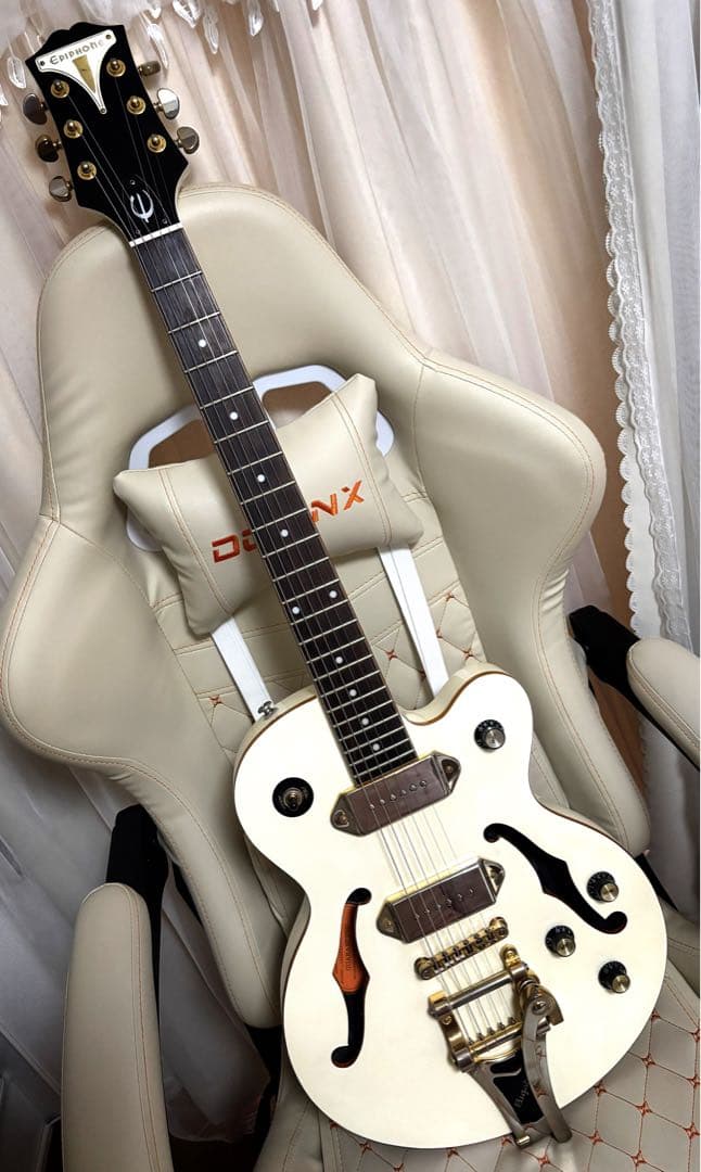 Epiphone Wildkat ホワイト セミアコ ワイルドキャット