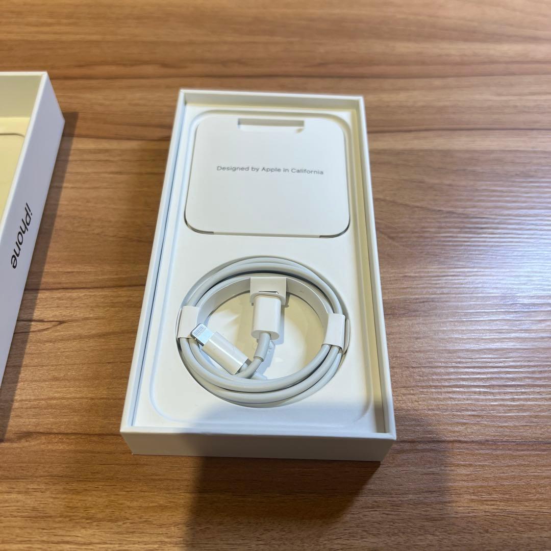 【今なら化粧箱フルセット！】iPhone12ブラック64GBロック解除済み