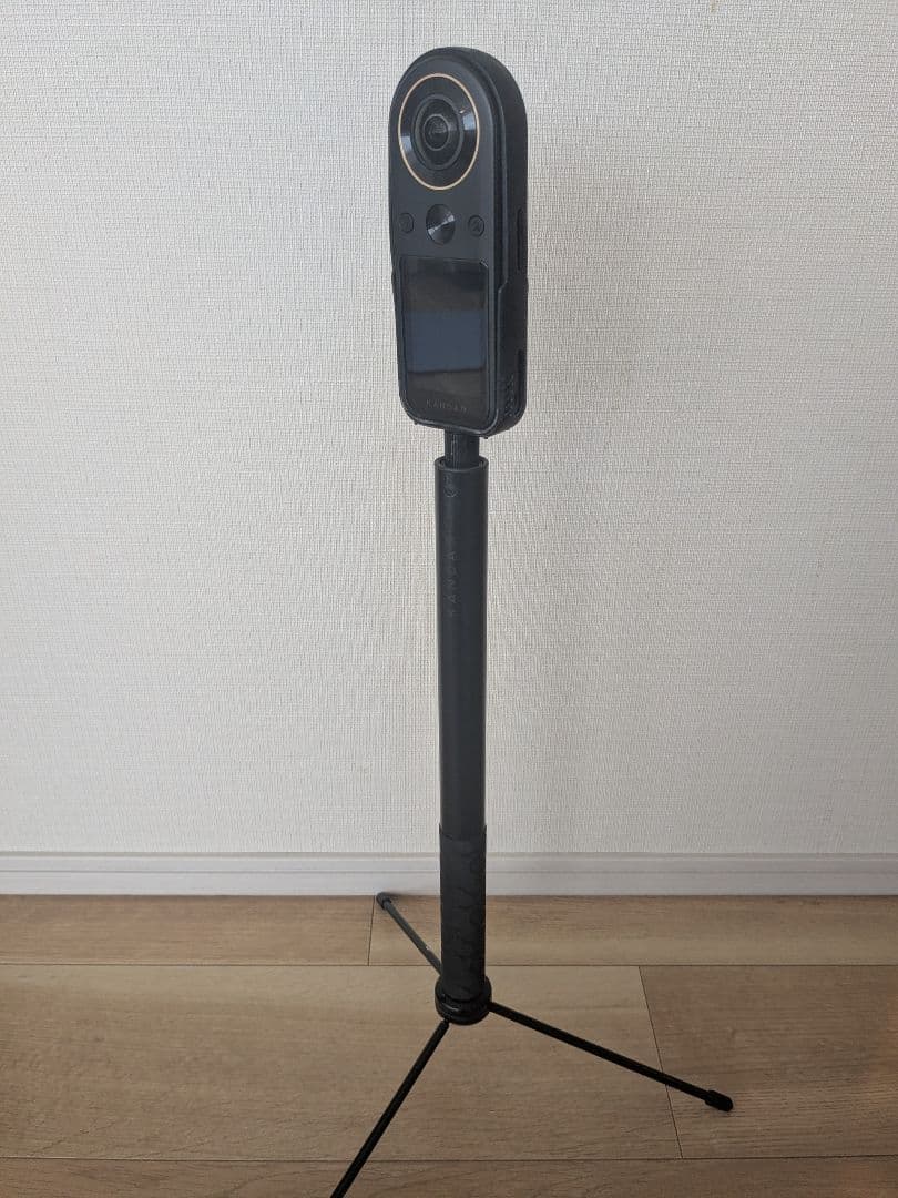 Kandao Qoocam 8K 360度VRカメラ 純正一脚付き