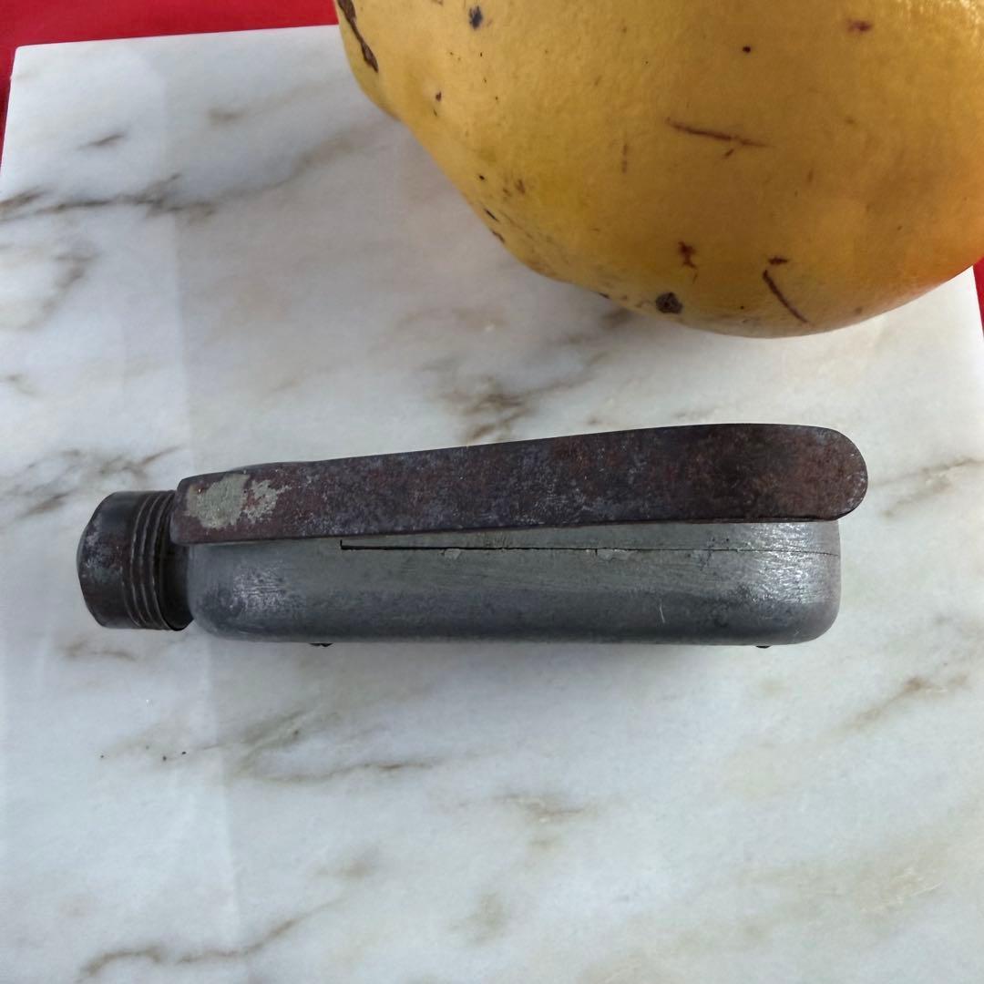 ￼ 2245様感謝‼️貴重な史料‼️「ほたる灯」旧日本軍特許ほたる懐中電灯➕電球部品