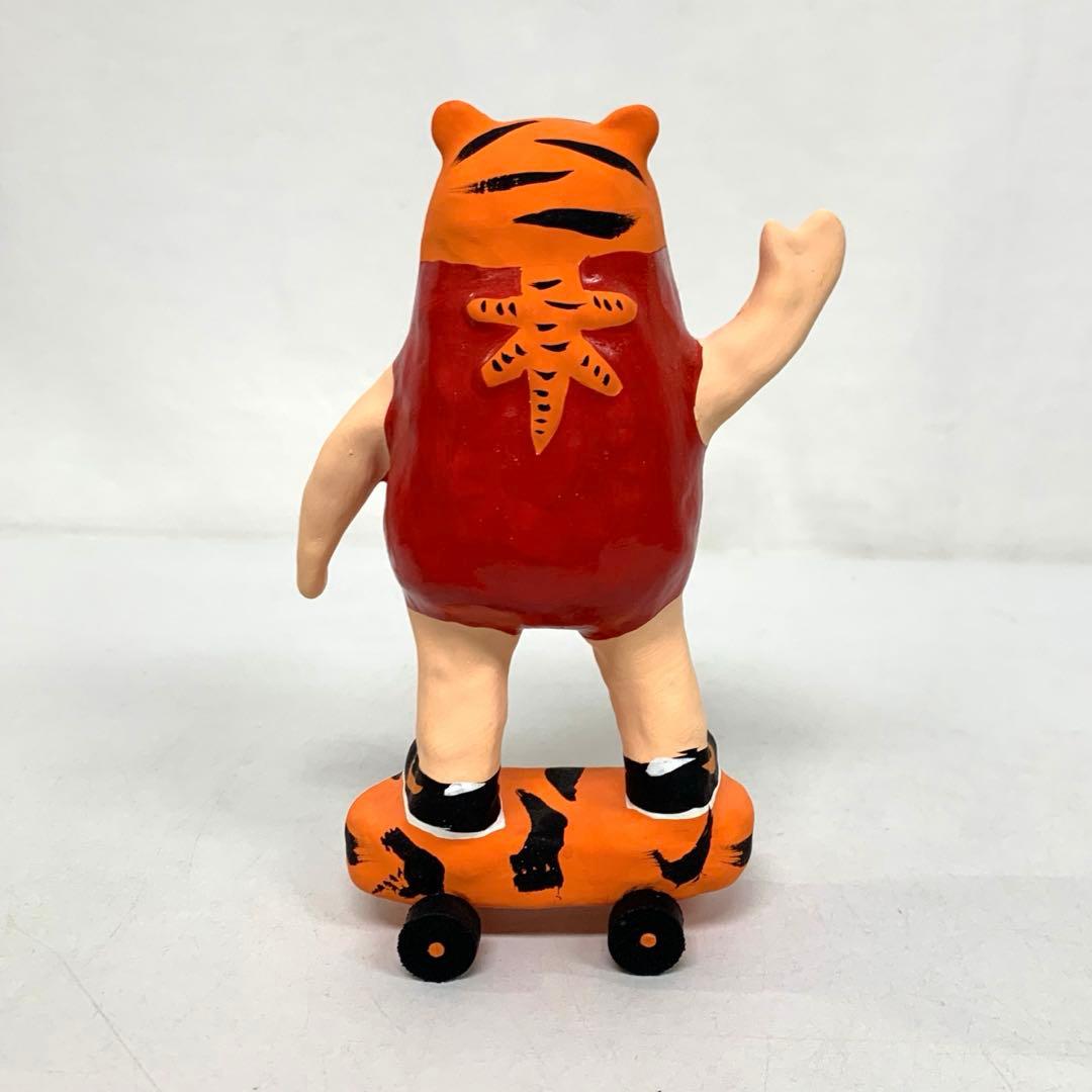 スケボーだるま スケボーダルマ 達磨 寿印 干支 寅年 虎 トラ 限定 張子人形