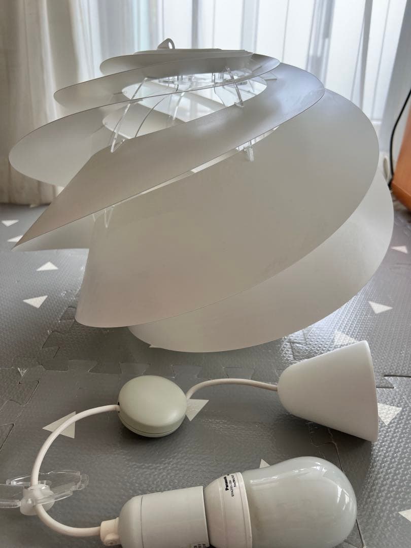 LE KLINT レ・クリントSWIRL3 Mサイズ ペンダントライト 廃盤商品