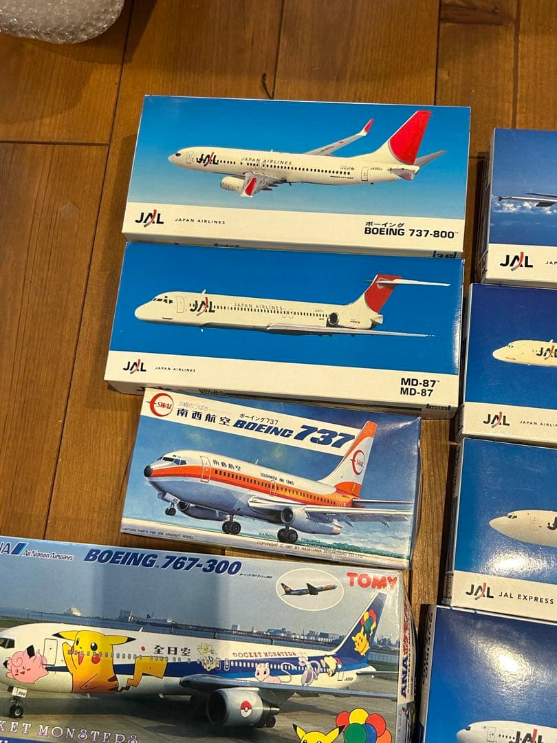 ハセガワ　国内線　旅客機　プラモデル　１１機　未組立