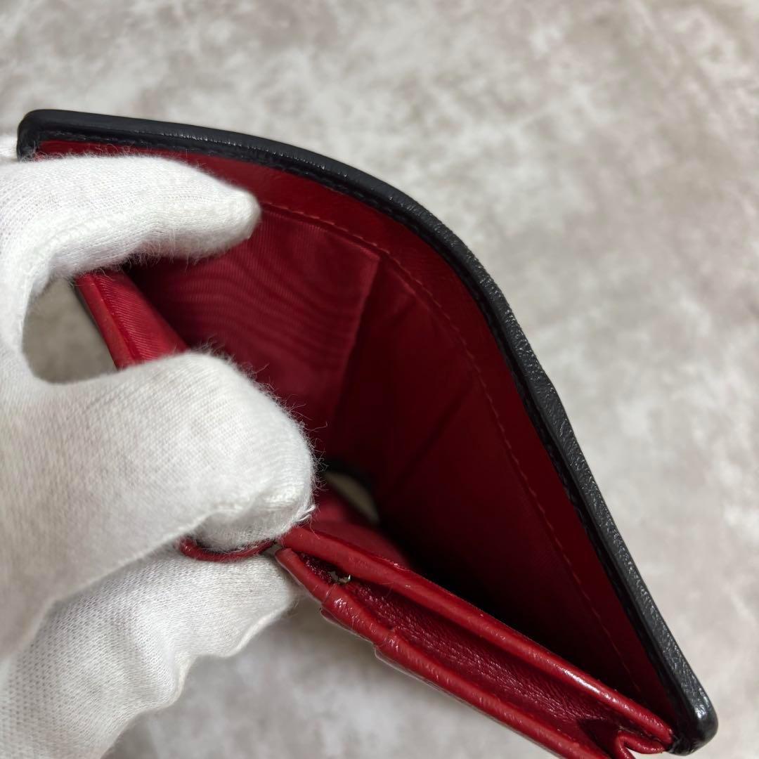 J105 GUCCI グッチ　二つ折り財布 GG マーモント キルティング