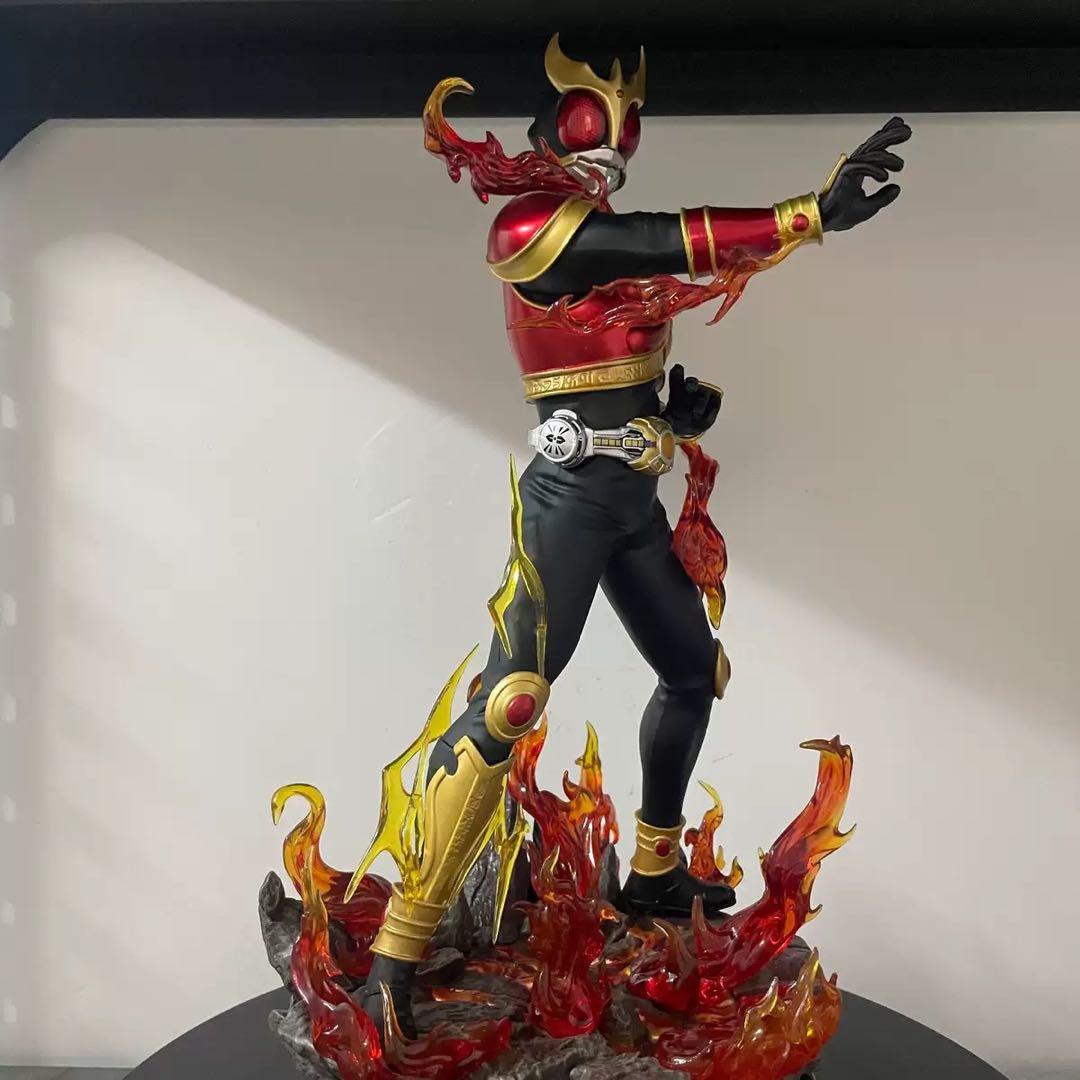 仮面ライダー　クウガ　高さ38cm 海外フィギュア