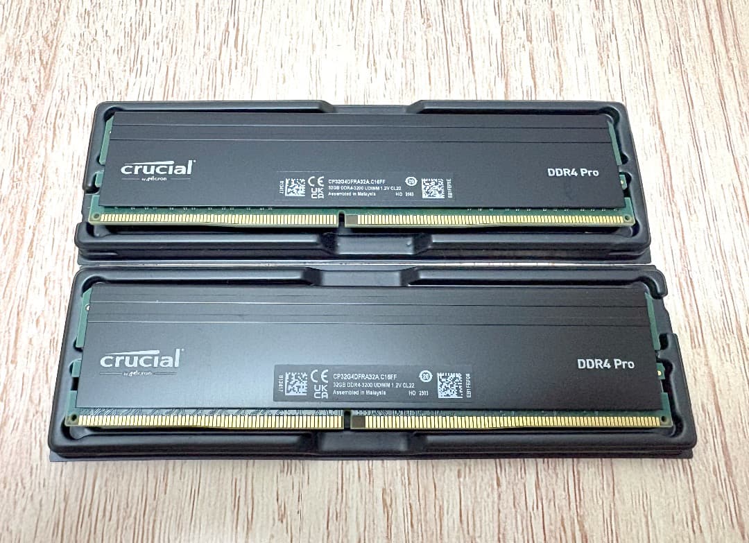 CrucialPRO メモリ64GB （32GB×2）DDR4-3200