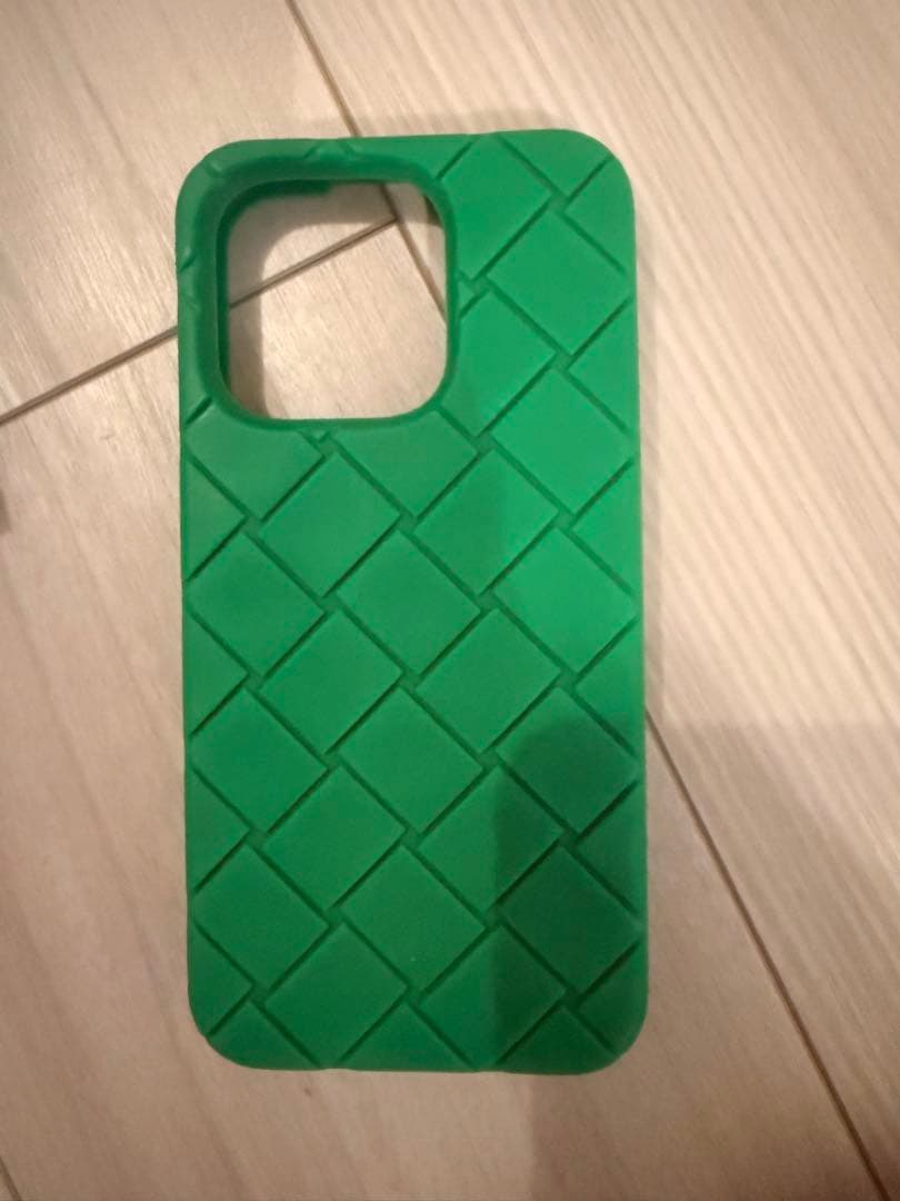 BOTTEGA VENETA グリーン iPhone16proケース