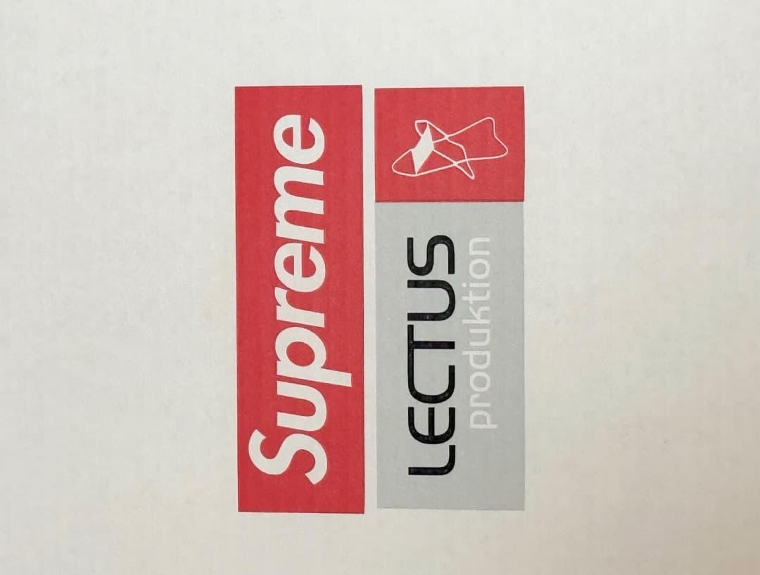 Supreme®/Lectus New York Stool