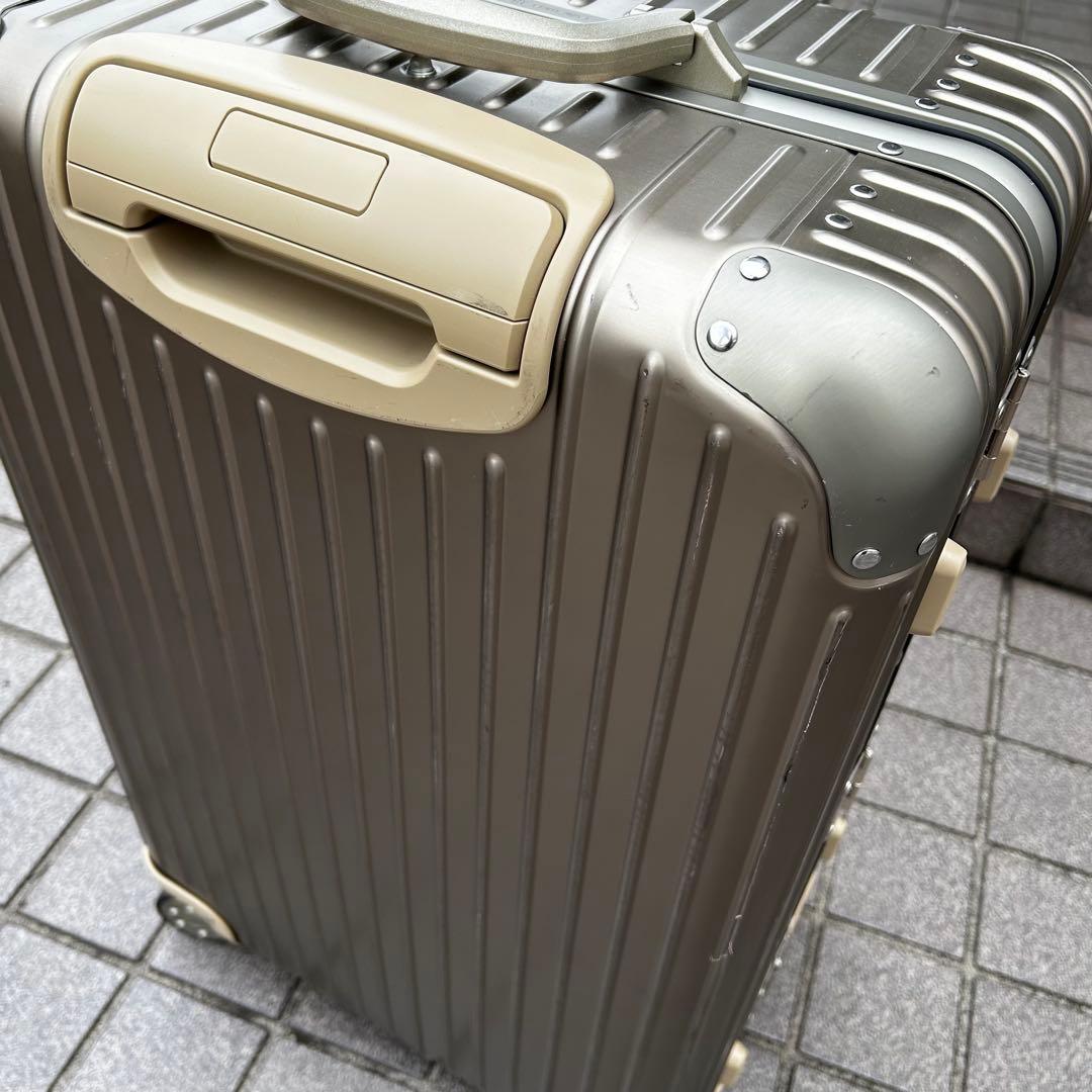 ドイツ製 RIMOWA トパーズ チタニウム 64L TSAロック 4輪
