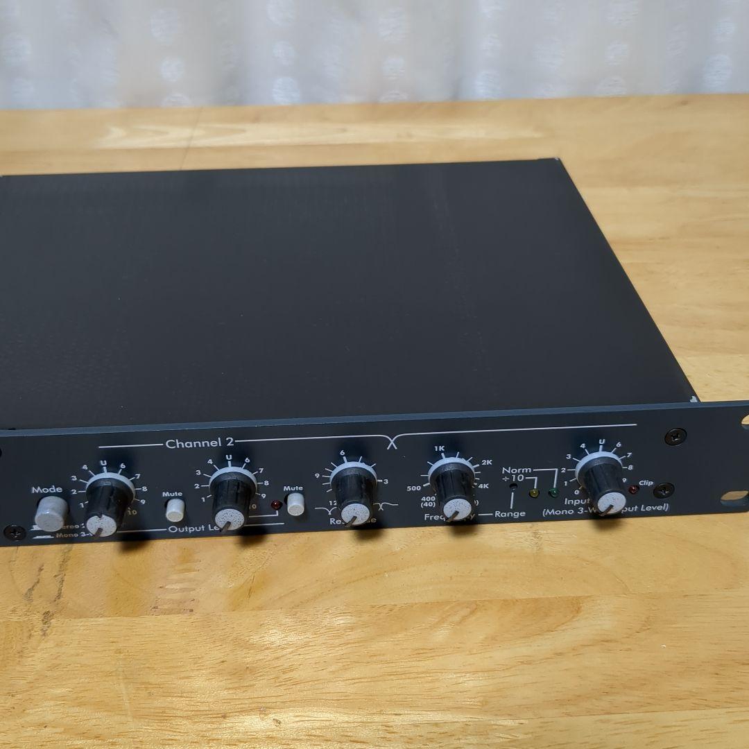 ASHLY XR-1001 チャンネルデバイダー