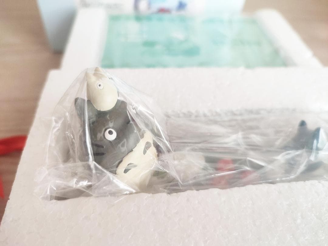 【新品未使用】となりのトトロ 四季フォトスタンド 冬 ジブリ