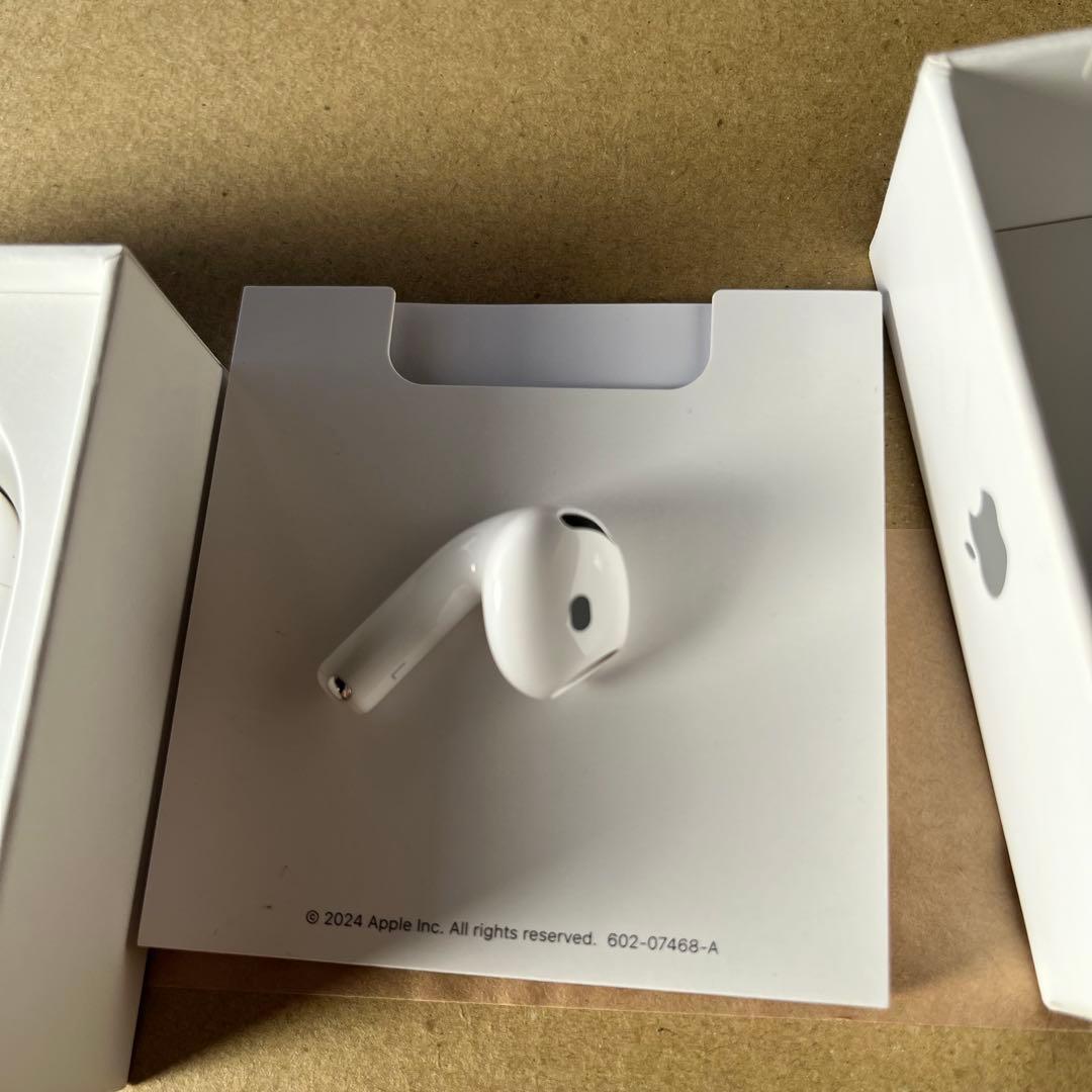 AirPods4 右耳なし 外箱付き 左イヤホン ケース付　ノイキャン非搭載