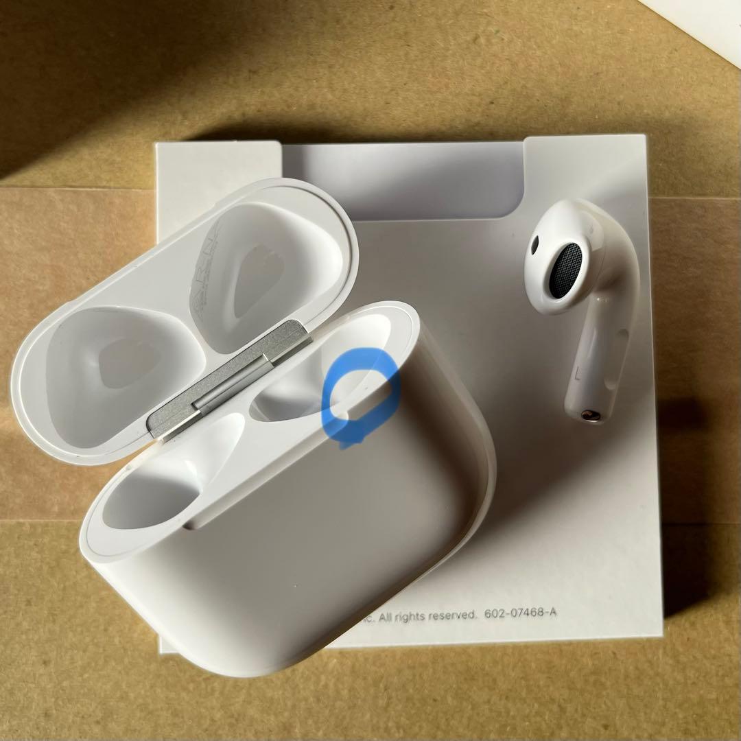 AirPods4 右耳なし 外箱付き 左イヤホン ケース付　ノイキャン非搭載