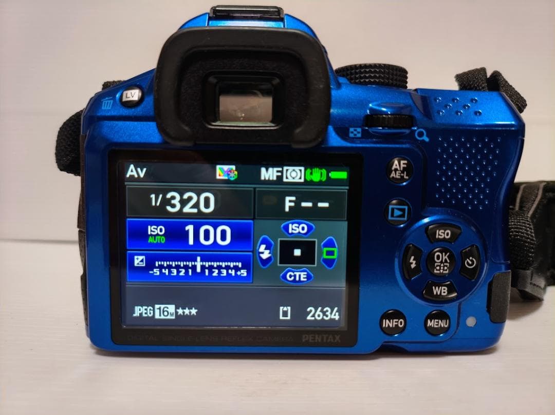 PENTAX K-30 デジタル一眼レフ 青