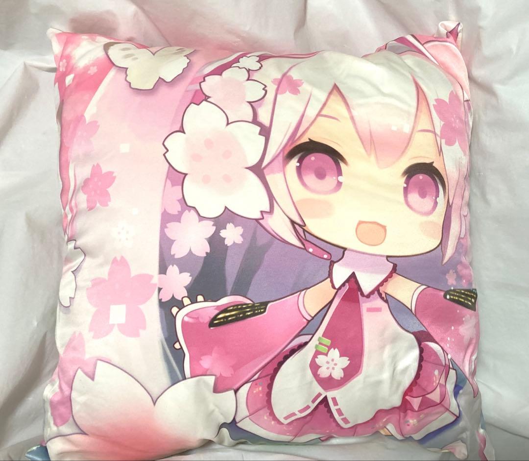 希少品　桜ミク　ぷちでびる　クッション　ファミマ