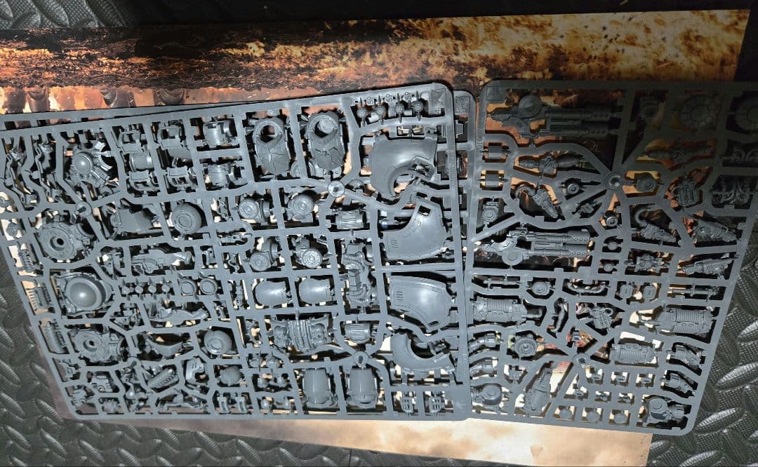 ウォーハンマーサタナインドレッドノート SaturnineDreadnought