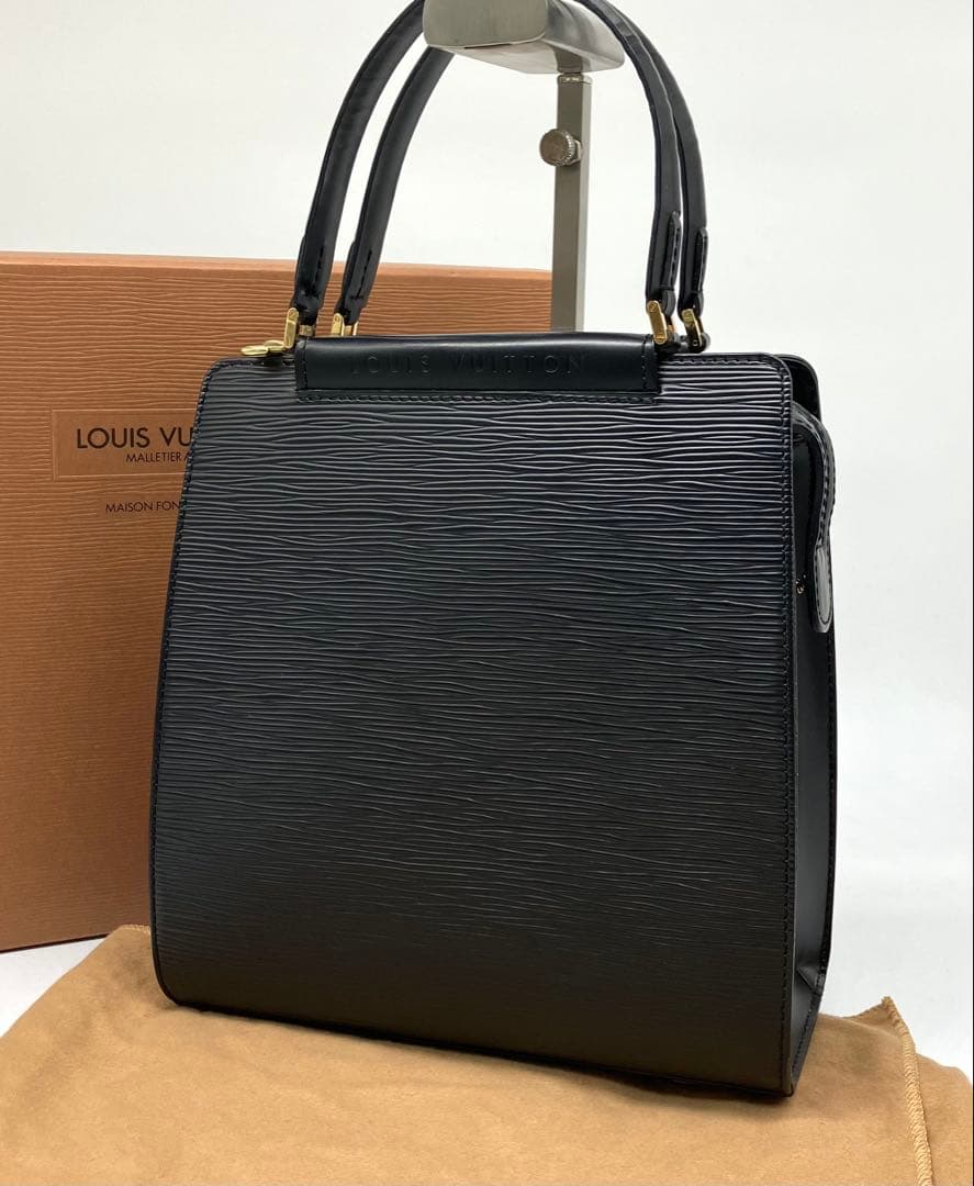 ⭐️ 極美品 ルイ・ヴィトン エピ フィガリ PM ハンドバッグ ブラック 鑑定済